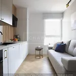 4 Stars, Luxury Butterfly & Bike Apartments, Orlowo, 15 Mieszkan, Z Oddzielna Sypialnia, Winda I Platnym Parkingiem, Blisko Drog Rowerowych, Niedaleko Molo, Golf, Stadnina, Adventure Park, Summerwinter Brand Апартаменты