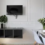 Апартаменты 4 Stars, Luxury Butterfly & Bike Apartments, Orlowo, 15 Mieszkan, Z Oddzielna Sypialnia, Winda I Platnym Parkingiem, Blisko Drog Rowerowych, Niedaleko Molo, Golf, Stadnina, Adventure Park, Summerwinter Brand *