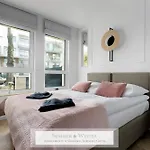 4 Stars, Luxury Butterfly & Bike Apartments, Orlowo, 15 Mieszkan, Z Oddzielna Sypialnia, Winda I Platnym Parkingiem, Blisko Drog Rowerowych, Niedaleko Molo, Golf, Stadnina, Adventure Park, Summerwinter Brand *
