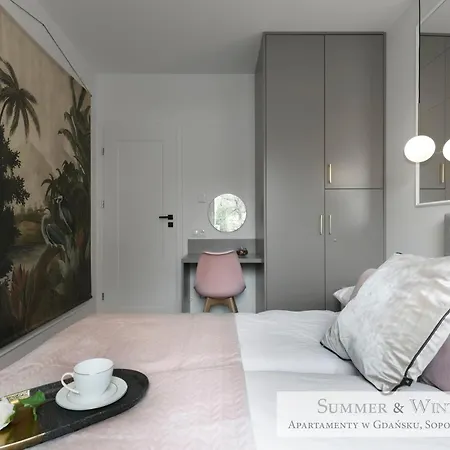 Lejlighed 4 Stars, Butterfly Apartments By Summerwinter Gdynia Orlowo Apartamenty Premium, Parking, Winda, Rowerownia, Driving Golf *
