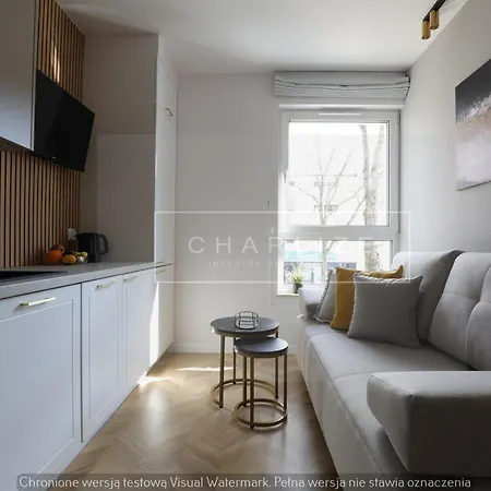 4 Stars, Luxury Butterfly & Bike Apartments, Orlowo, 15 Mieszkan, Z Oddzielna Sypialnia, Winda I Platnym Parkingiem, Blisko Drog Rowerowych, Niedaleko Molo, Golf, Stadnina, Adventure Park, Summerwinter Brand Гдыня