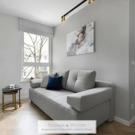 Lejlighed 4 Stars, Butterfly Apartments By Summerwinter Gdynia Orlowo Apartamenty Premium, Parking, Winda, Rowerownia, Driving Golf