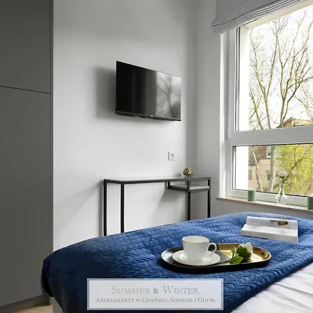 4 Stars, Butterfly Apartments By Summerwinter Wroclawska Orlowo Z 2 Lub 1 Sypialnia Premium, Parking, Winda, Rowerownia, Driving Golf *