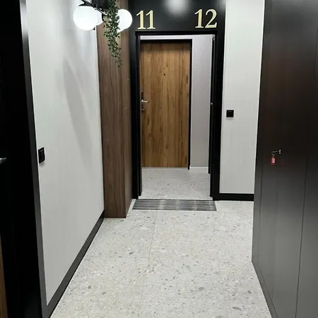 Apartamento 4 Stars, Butterfly By Summerwinter Wroclawska Orlowo Z 2 Lub 1 Sypialnia Premium, Parking, Winda, Rowerownia, Driving Golf