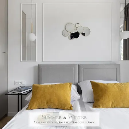 4 Stars, Butterfly Apartments By Summerwinter Gdynia Orlowo Apartamenty Premium, Parking, Winda, Rowerownia, Driving Golf *