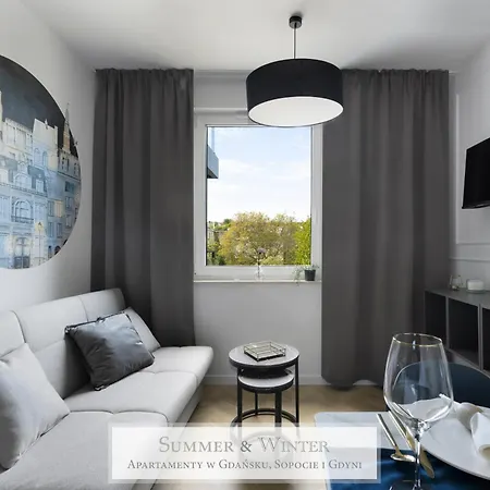 4 Stars, Butterfly Apartments By Summerwinter Gdynia Orlowo Apartamenty Premium, Parking, Winda, Rowerownia, Driving Golf *
