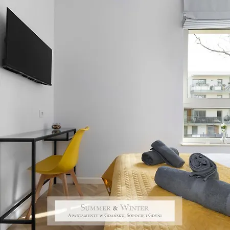 4 Stars, New Luxury Butterfly & Bike Apartments, Orlowo, 15 Wyposazonych Mieszkan, Z Sypialnia, Winda I Platnym Parkingiem, Wysoki Standard Summerwinter, Blisko Molo Orlowo, Drog Rowerowych, Stadniny I Golf Park *