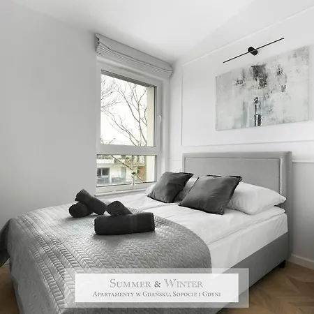 4 Stars, Butterfly Apartments By Summerwinter Gdynia Orlowo Apartamenty Premium, Parking, Winda, Rowerownia, Driving Golf * Gdynia