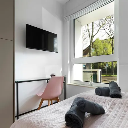 4 Stars, Butterfly Apartments By Summerwinter Gdynia Orlowo Apartamenty Premium, Parking, Winda, Rowerownia, Driving Golf