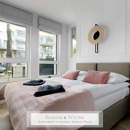 4 Stars, Butterfly Apartments By Summerwinter Gdynia Orlowo Apartamenty Premium, Parking, Winda, Rowerownia, Driving Golf *