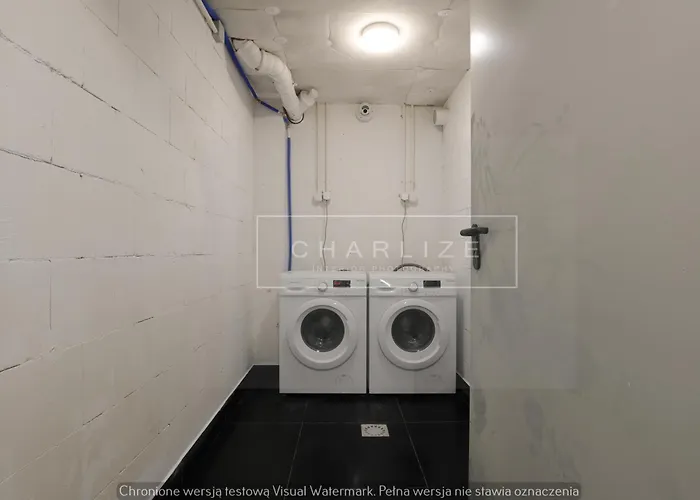 Апартаменти 4 Stars, Luxury Butterfly & Bike Apartments, Orlowo, 15 Mieszkan, Z Oddzielna Sypialnia, Winda I Platnym Parkingiem, Blisko Drog Rowerowych, Niedaleko Molo, Golf, Stadnina, Adventure Park, Summerwinter Brand Гдиня