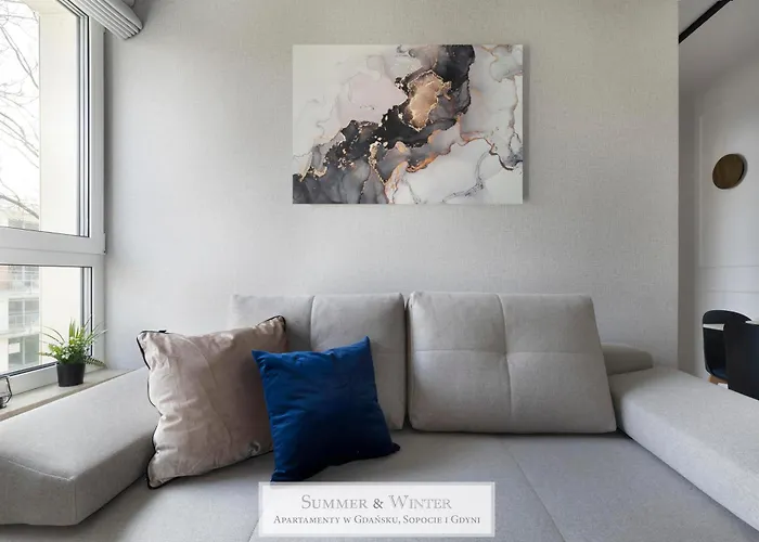 4 Stars, Luxury Butterfly & Bike Apartments, Orlowo, 15 Mieszkan, Z Oddzielna Sypialnia, Winda I Platnym Parkingiem, Blisko Drog Rowerowych, Niedaleko Molo, Golf, Stadnina, Adventure Park, Summerwinter Brand Апартаменти Гдиня