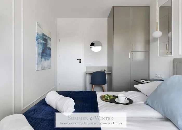 4 Stars, Luxury Butterfly&bike Apartments, Orłowo, 15 Mieszkań, Z Oddzielną Sypialnią, Windą I Płatnym Parkingiem, Blisko Drog Rowerowych, Niedaleko Molo, Golf, Stadnina, Adventure Park, Summerwinter Brand Apartament Gdynia