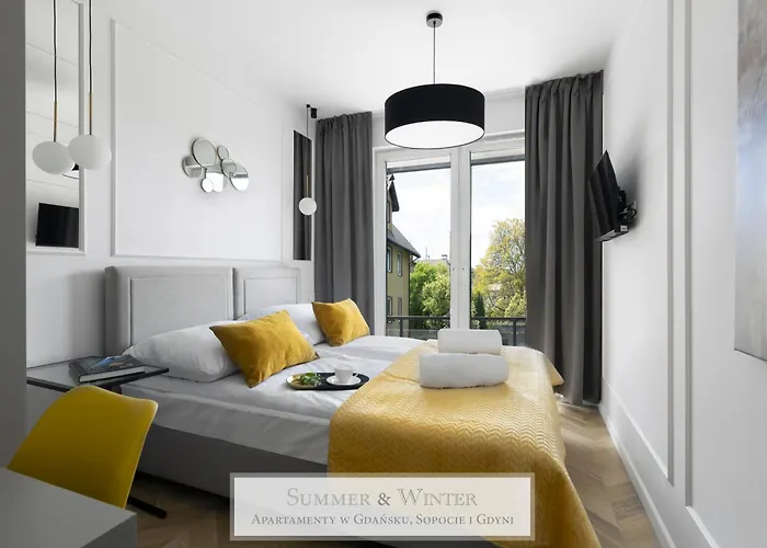 4 Stars, Luxury Butterfly & Bike Apartments, Orlowo, 15 Mieszkan, Z Oddzielna Sypialnia, Winda I Platnym Parkingiem, Blisko Drog Rowerowych, Niedaleko Molo, Golf, Stadnina, Adventure Park, Summerwinter Brand * Гдиня