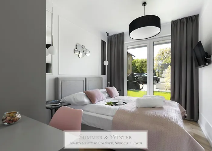 Апартаменти 4 Stars, Luxury Butterfly & Bike Apartments, Orlowo, 15 Mieszkan, Z Oddzielna Sypialnia, Winda I Platnym Parkingiem, Blisko Drog Rowerowych, Niedaleko Molo, Golf, Stadnina, Adventure Park, Summerwinter Brand *