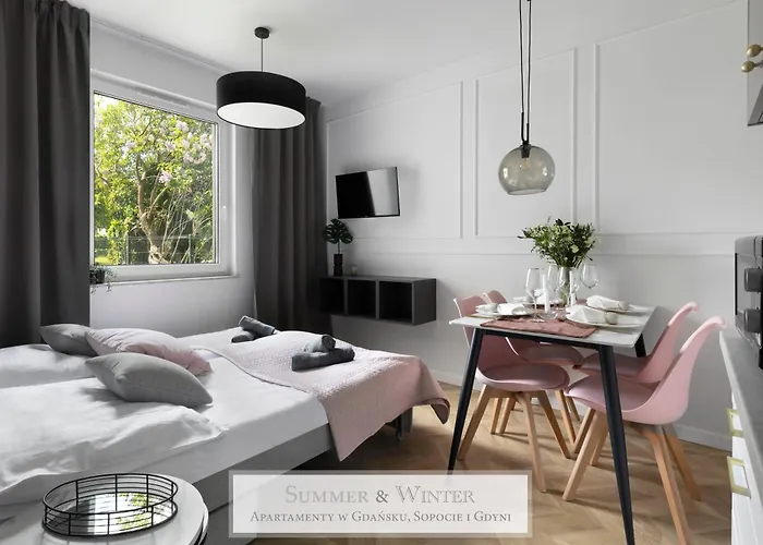 4 Stars, Luxury Butterfly & Bike Apartments, Orlowo, 15 Mieszkan, Z Oddzielna Sypialnia, Winda I Platnym Parkingiem, Blisko Drog Rowerowych, Niedaleko Molo, Golf, Stadnina, Adventure Park, Summerwinter Brand Гдиня