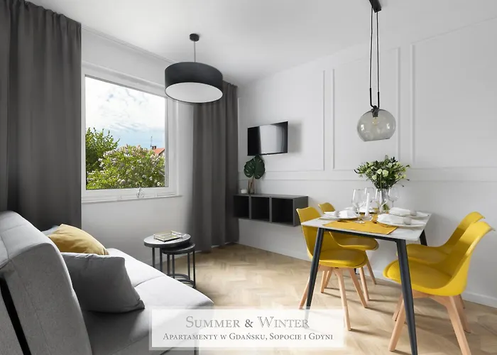 4 Stars, Luxury Butterfly & Bike Apartments, Orlowo, 15 Mieszkan, Z Oddzielna Sypialnia, Winda I Platnym Parkingiem, Blisko Drog Rowerowych, Niedaleko Molo, Golf, Stadnina, Adventure Park, Summerwinter Brand Гдиня